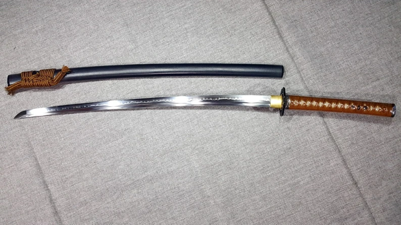 Mono Steel Real Hamon Kikka Sukashi Katana 3 2