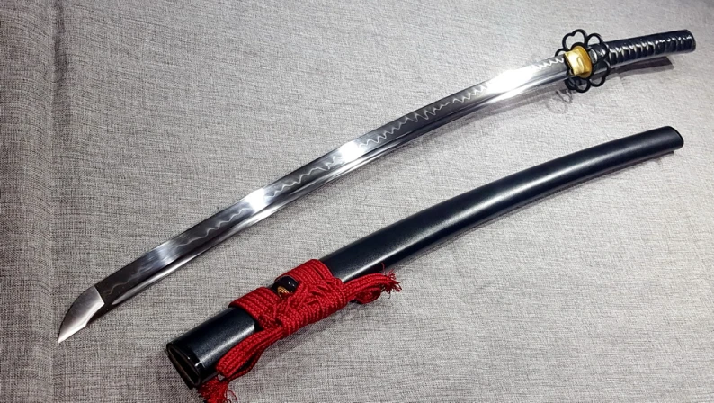 Mono Steel Real Hamon Sakura Gunome Katana  3 2a