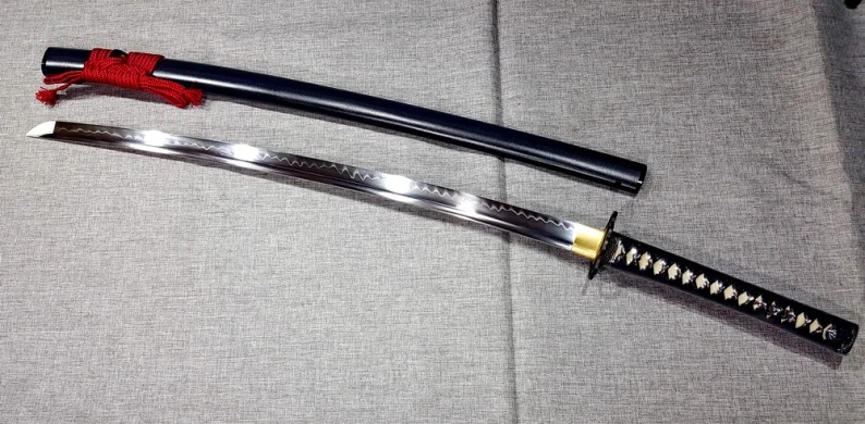 Mono Steel Real Hamon Sakura Gunome Katana  4 4